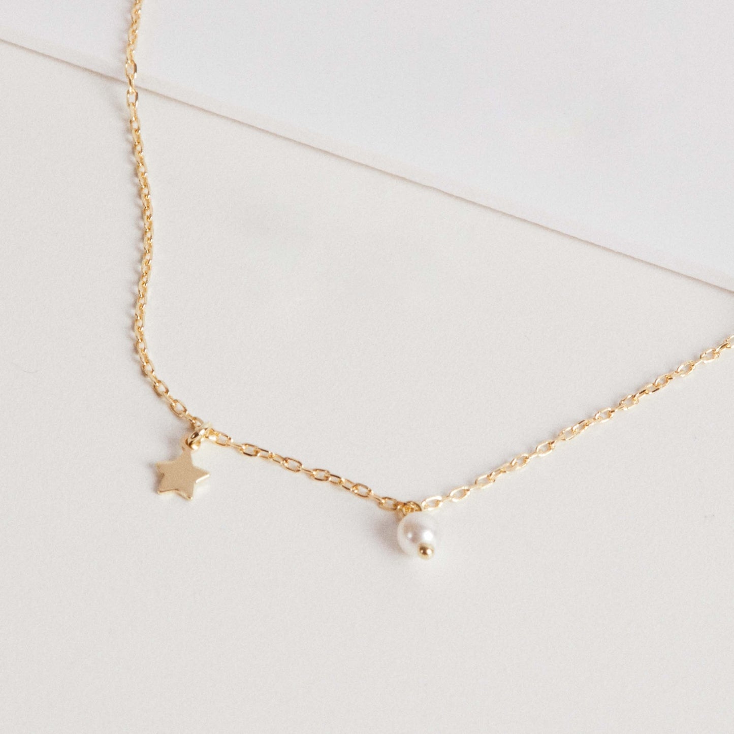 Gold plated Sterling Silver Short necklace star pearl from Alice