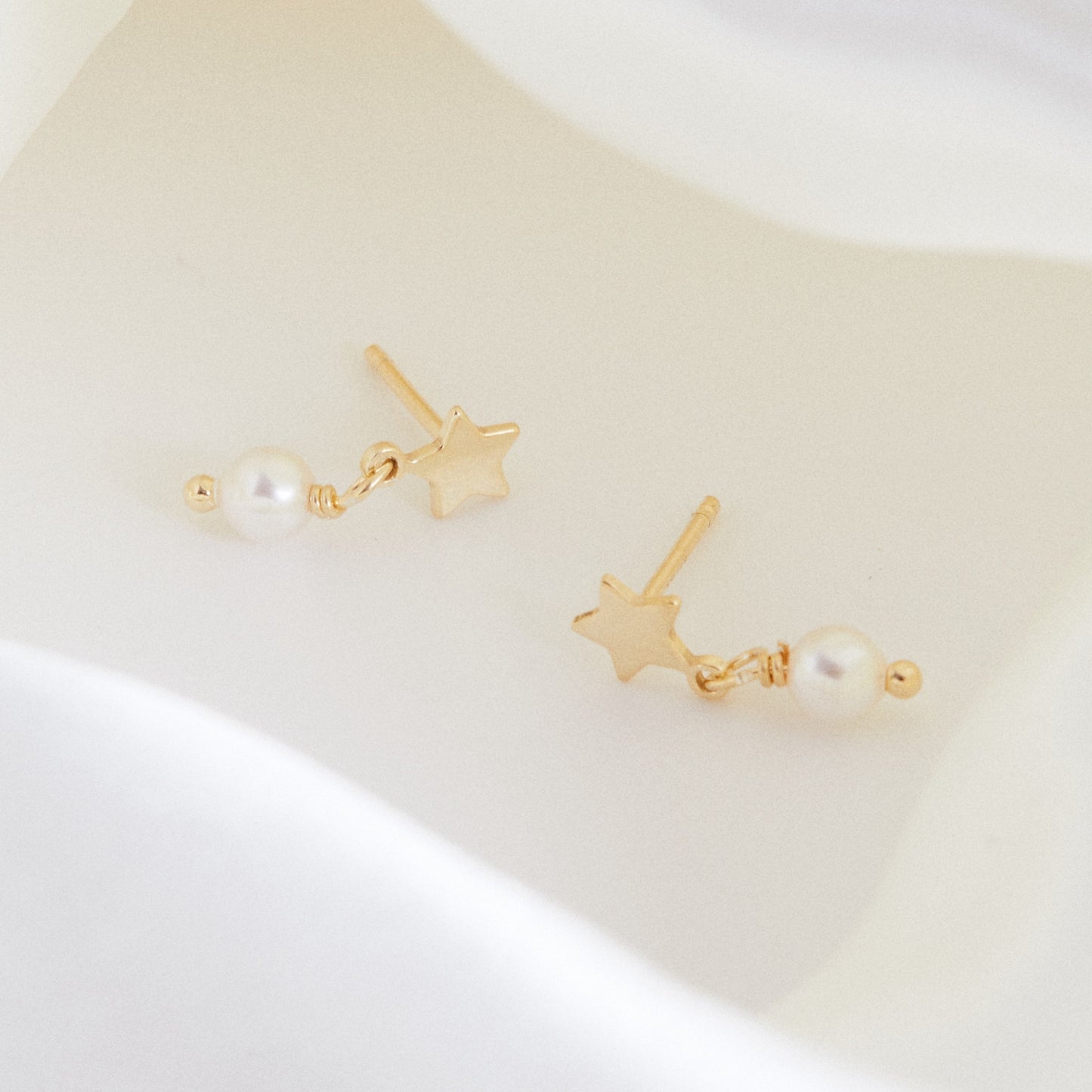 Gold plated Sterling Silver Short earrings star pearlfrom Alice