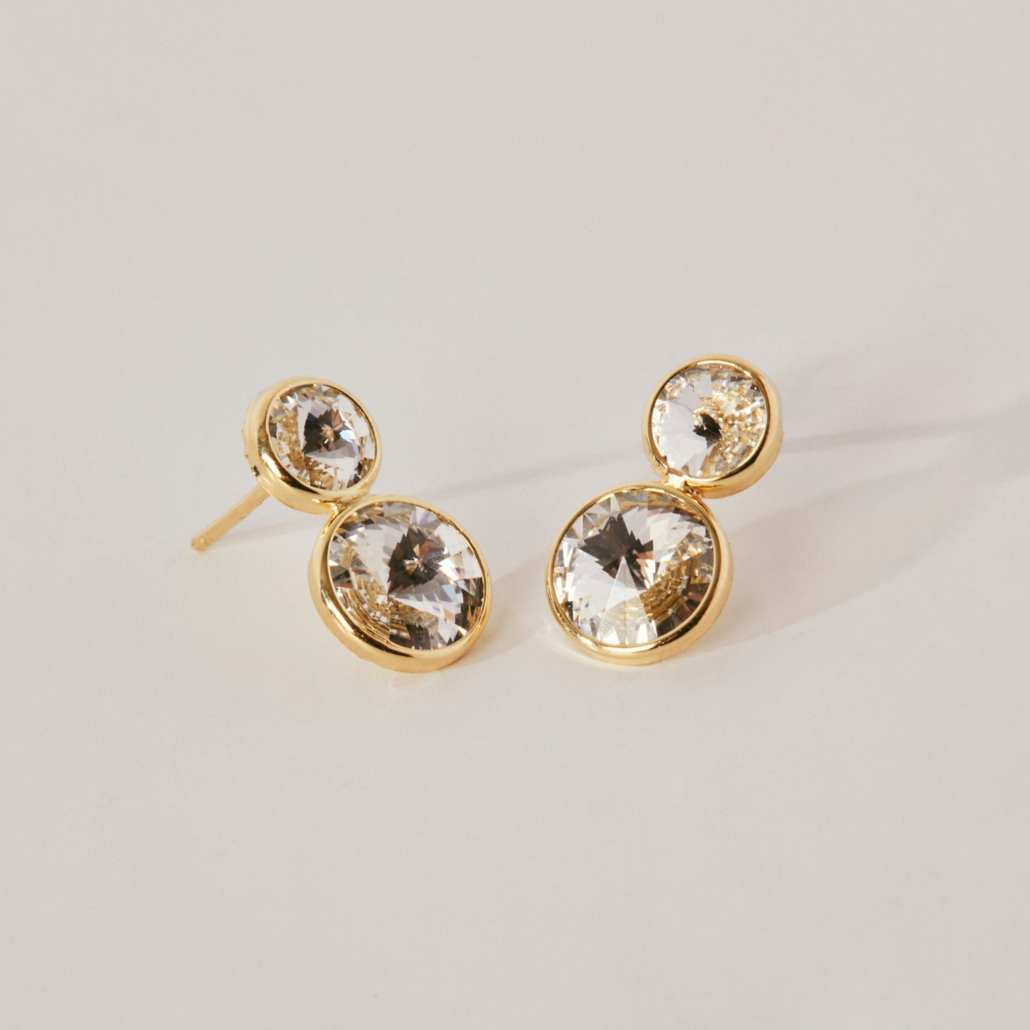 Gold plated Sterling Silver Short earrings 7 y 9mm crystal from Basic