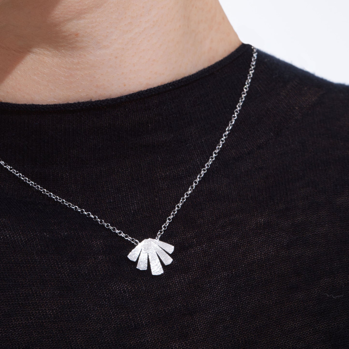 Sterling Silver Short necklace fan from Noise