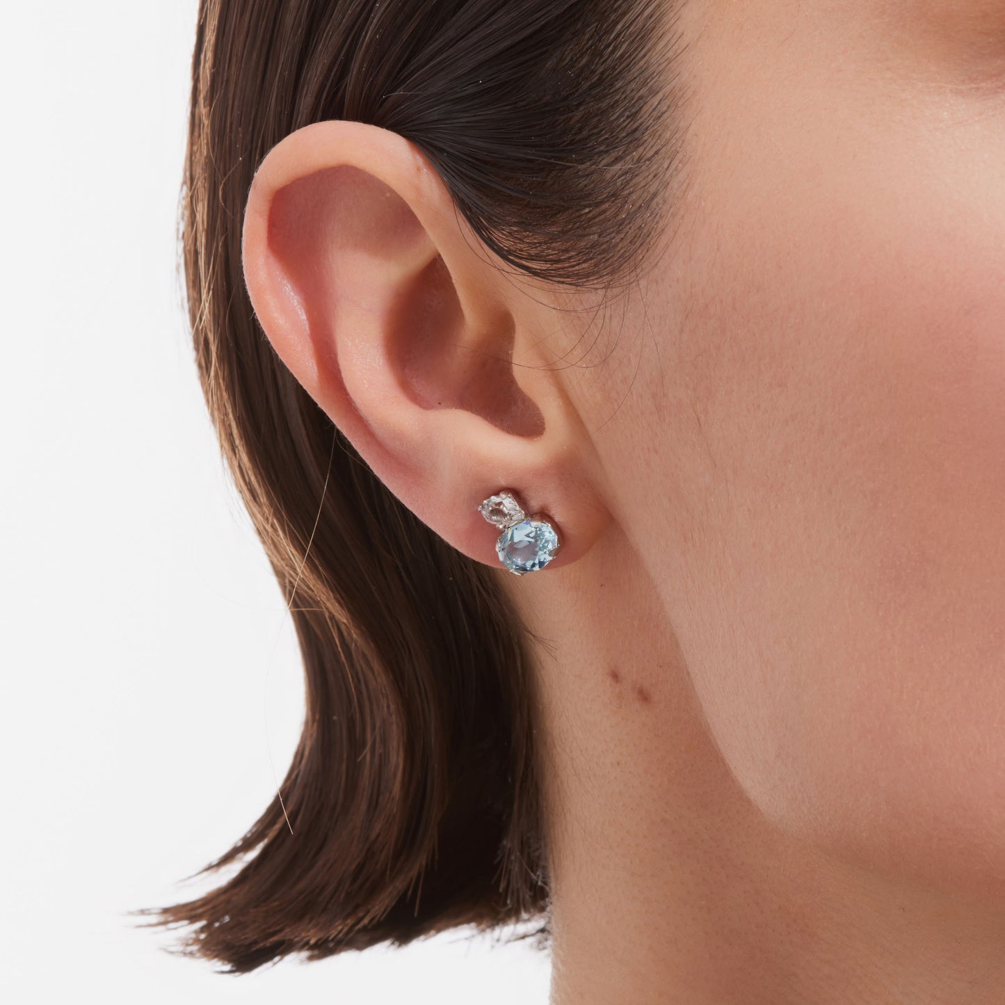 Rhodium plated Sterling Silver Stud earrrings blue crystal from Clarity