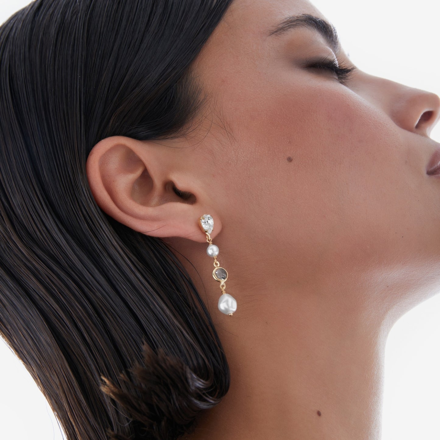 Sterling Silver Long earrings white crystals and pearls from Purpose