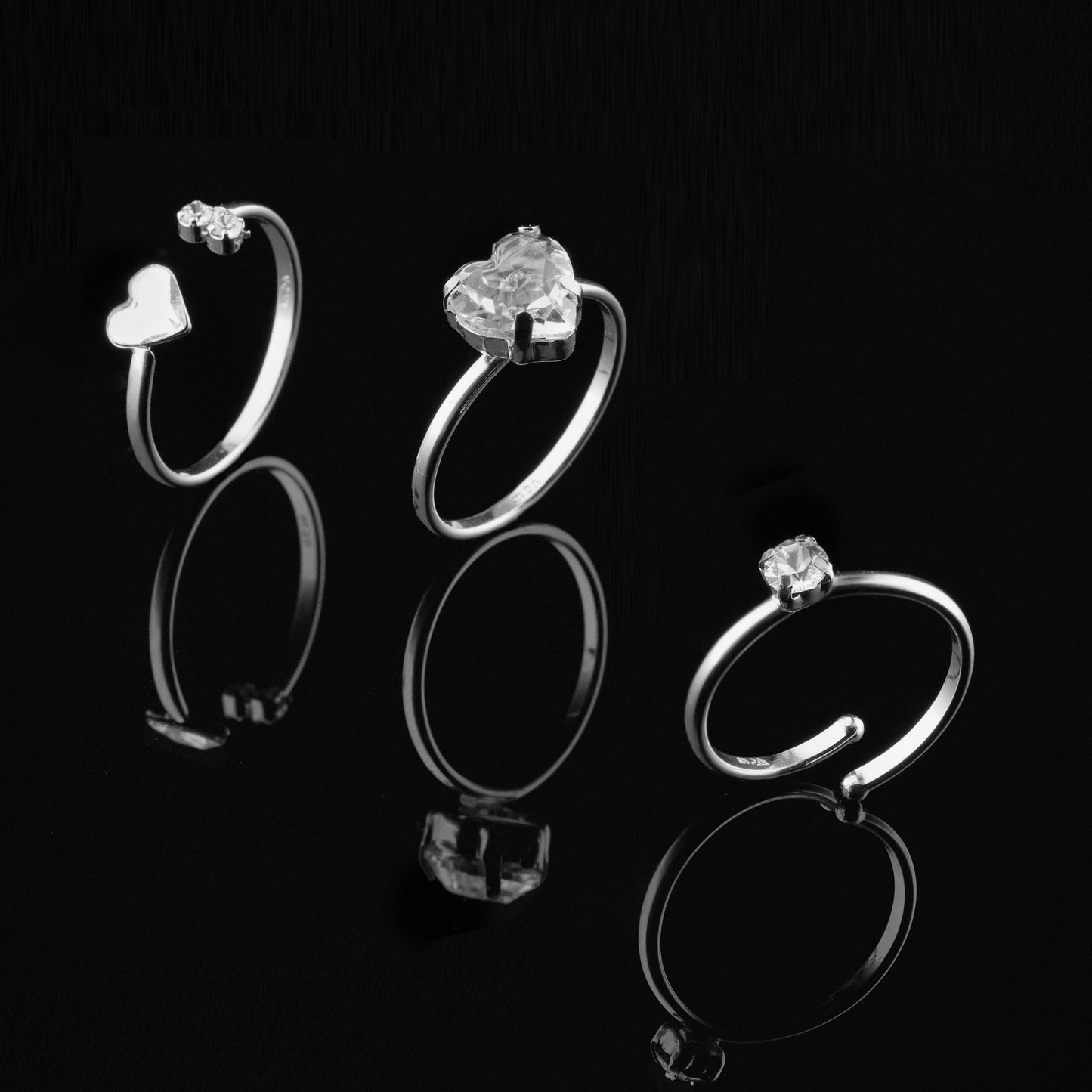 Adjustable solitaire ring with crystal in rhodium plated silver from Clarity