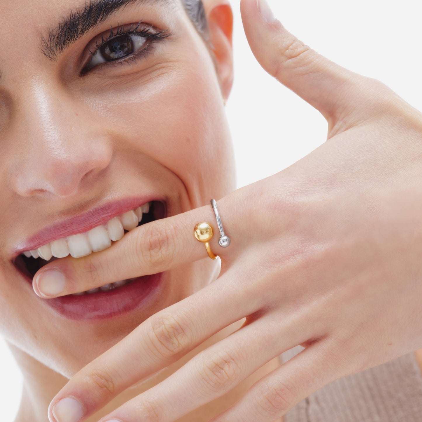 Sterling Silver Adjustable ring sphere from Copenhagen